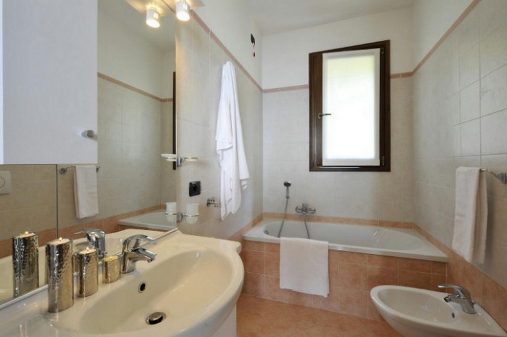 Residence Borgo La Sorgente Gravedona Bagian luar foto