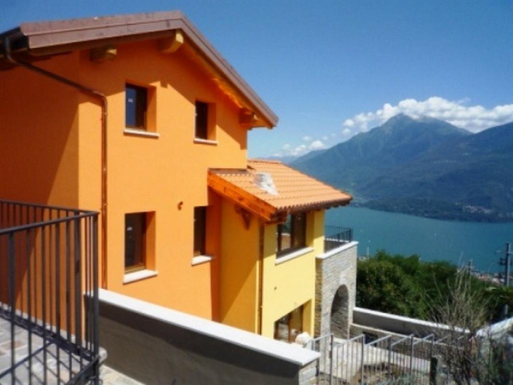 Residence Borgo La Sorgente Gravedona Bagian luar foto