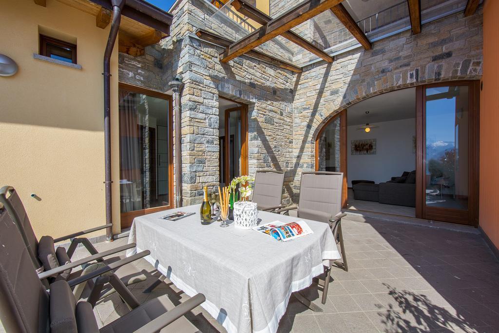 Residence Borgo La Sorgente Gravedona Bagian luar foto
