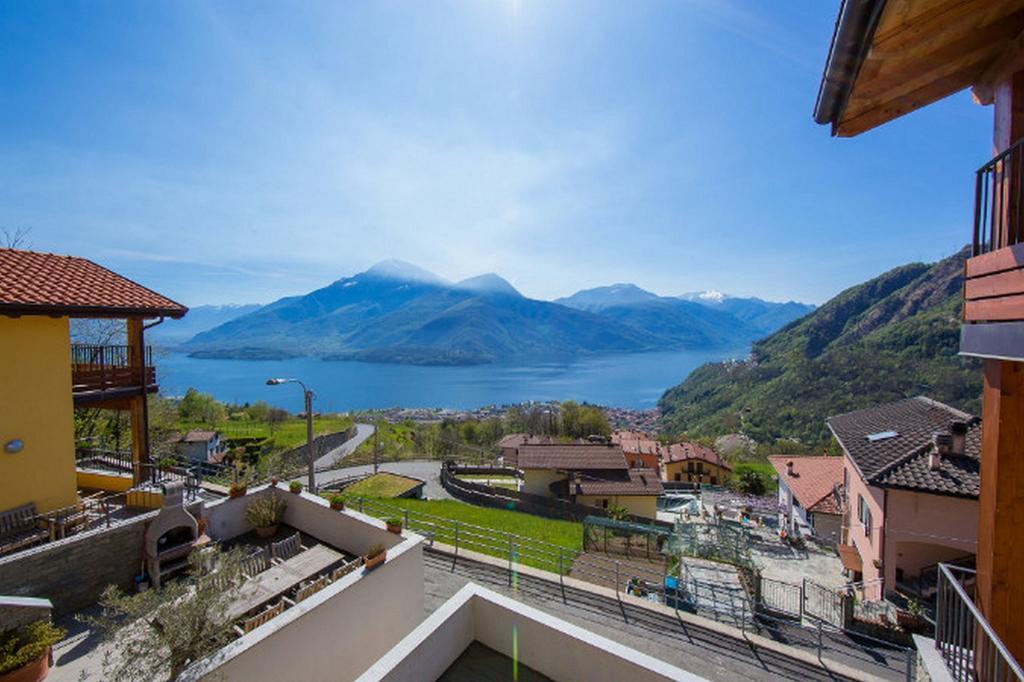 Residence Borgo La Sorgente Gravedona Bagian luar foto